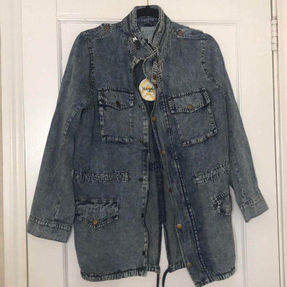 Lightweight jean jacket